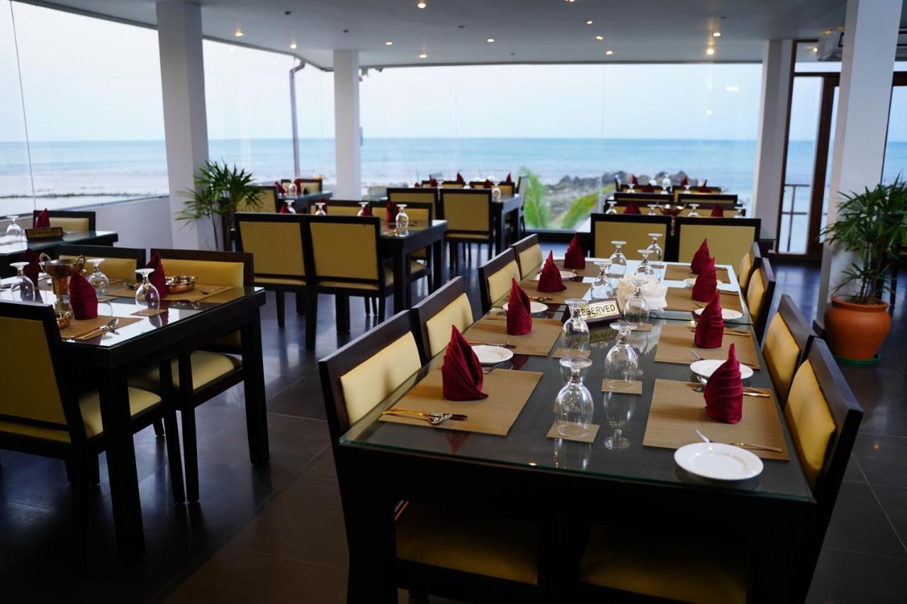 Village Hotel Northern Point Point Pedro 외부 사진